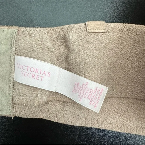 Victoria’s Secret Body by Victoria Nude Bra Size: 36DD - Picture 3 of 9